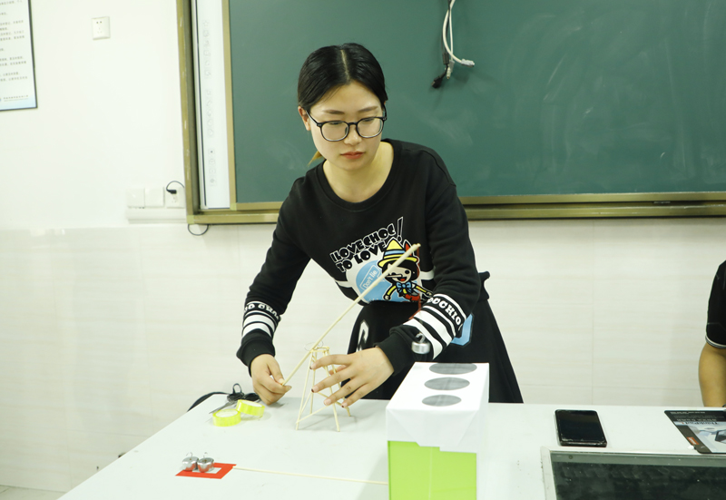 3-_G6A2133-1.jpg